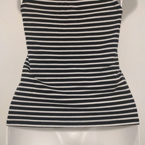 Factorie - Striped Sleeveless Turtleneck Top - Picture 9 of 11
